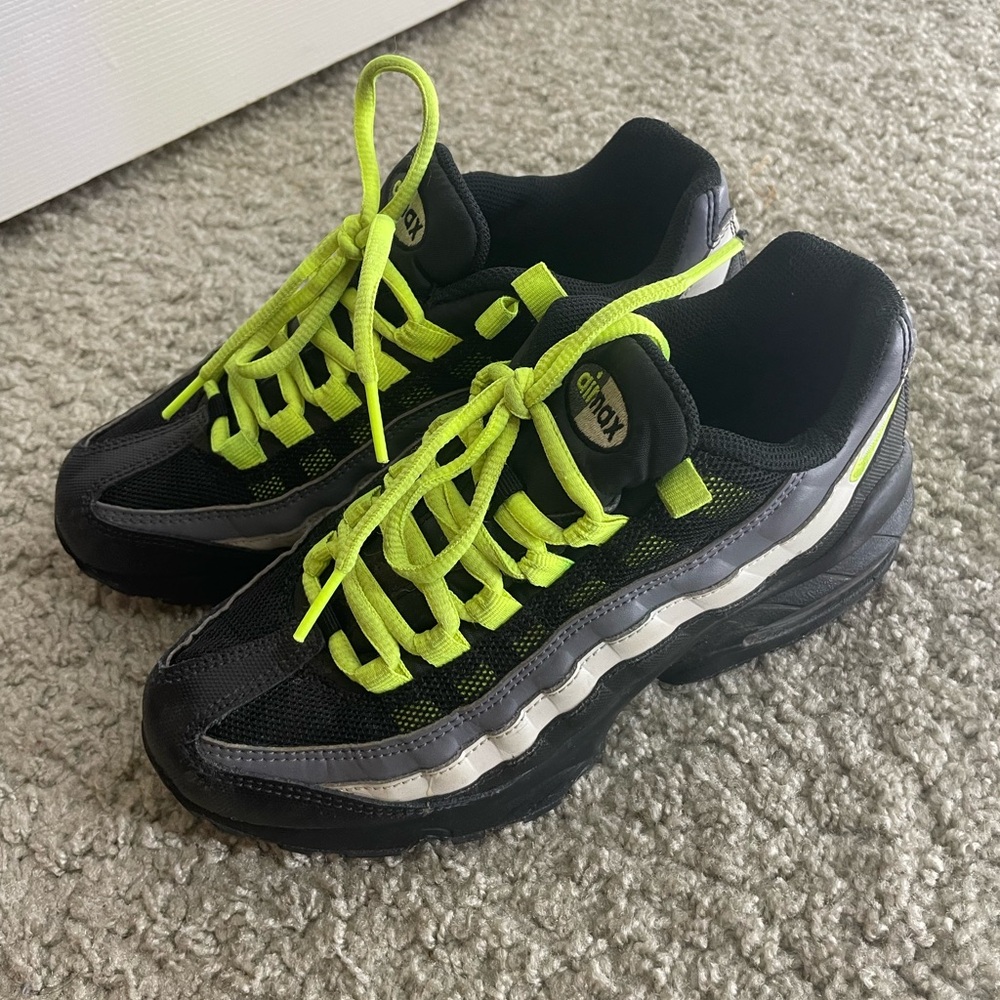 Nike Air Max Sneakers